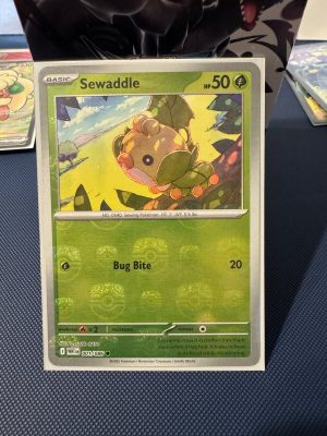 Sewaddle (Master Ball Pattern)